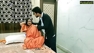 Desi statute female parent in statute fucked off out of one's mind young gentleman husband! Viral jobordosti making love with audio