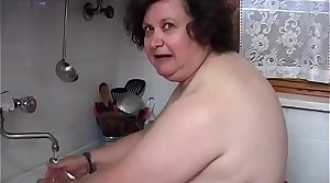 Grey fat woman would like a cock